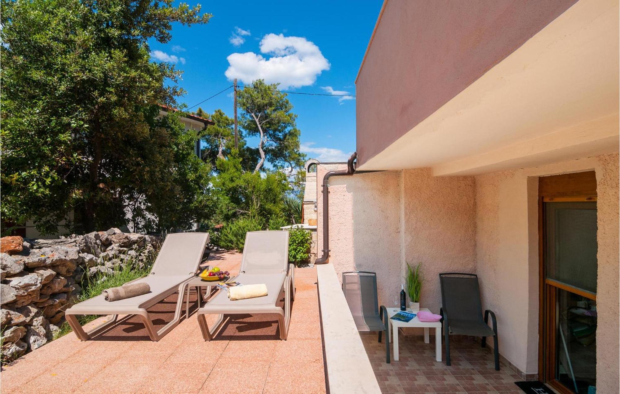 Cozy Home In Mudri Dolac With Kitchen Basina Exterior foto